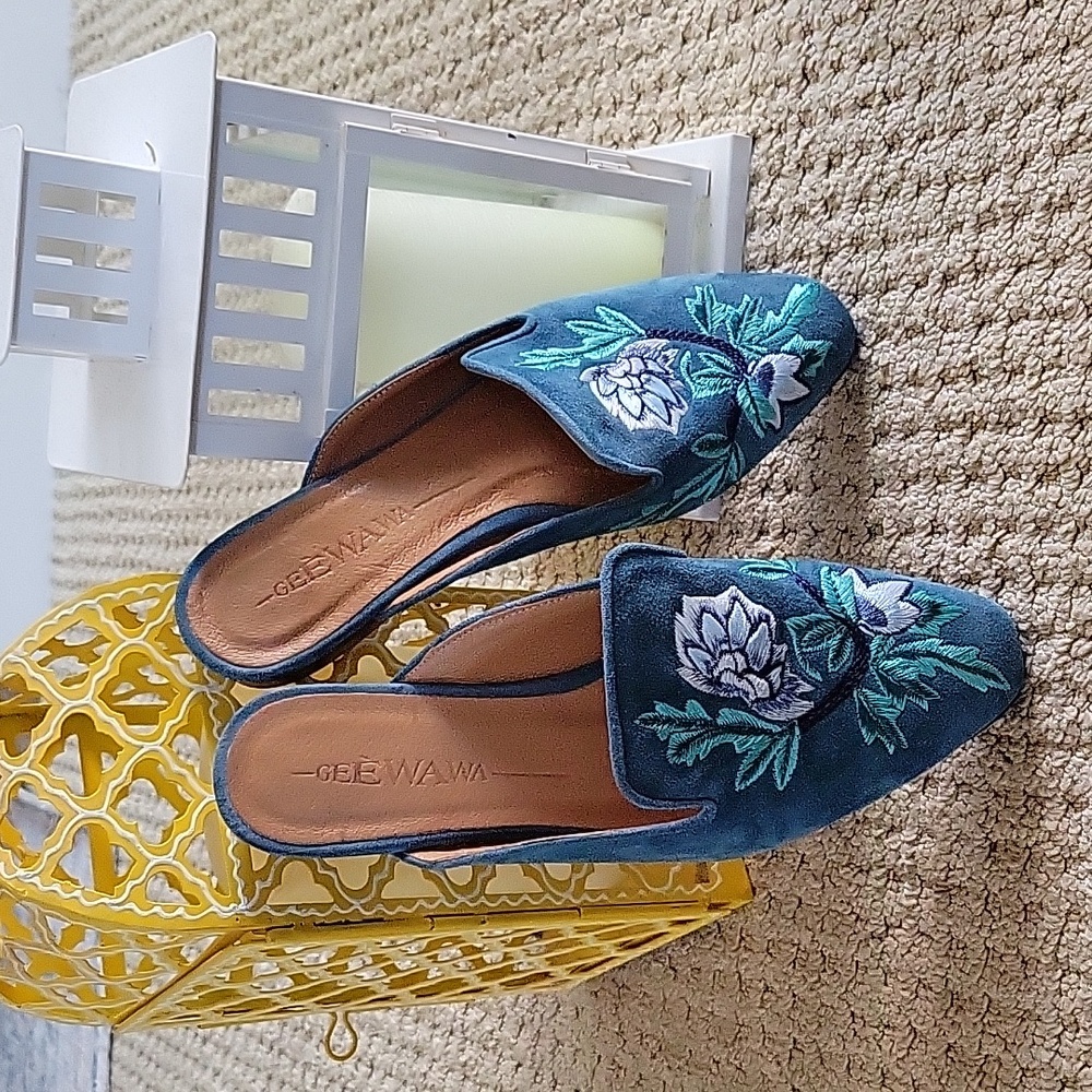 Geewawa Leather Slip-on Shoes (A&C)